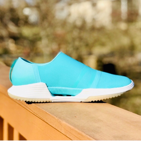 SALE NWT 5 Star Under Armour Speedform Slip On - Picture 3 of 8